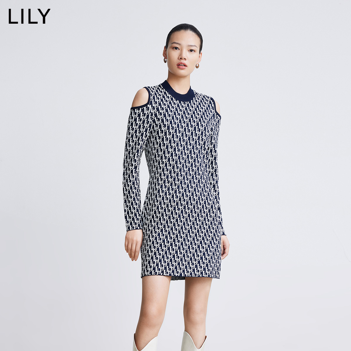 【商场同款】LILY2022春新款女装复古老花时尚镂空修身针织连衣裙 - 图0