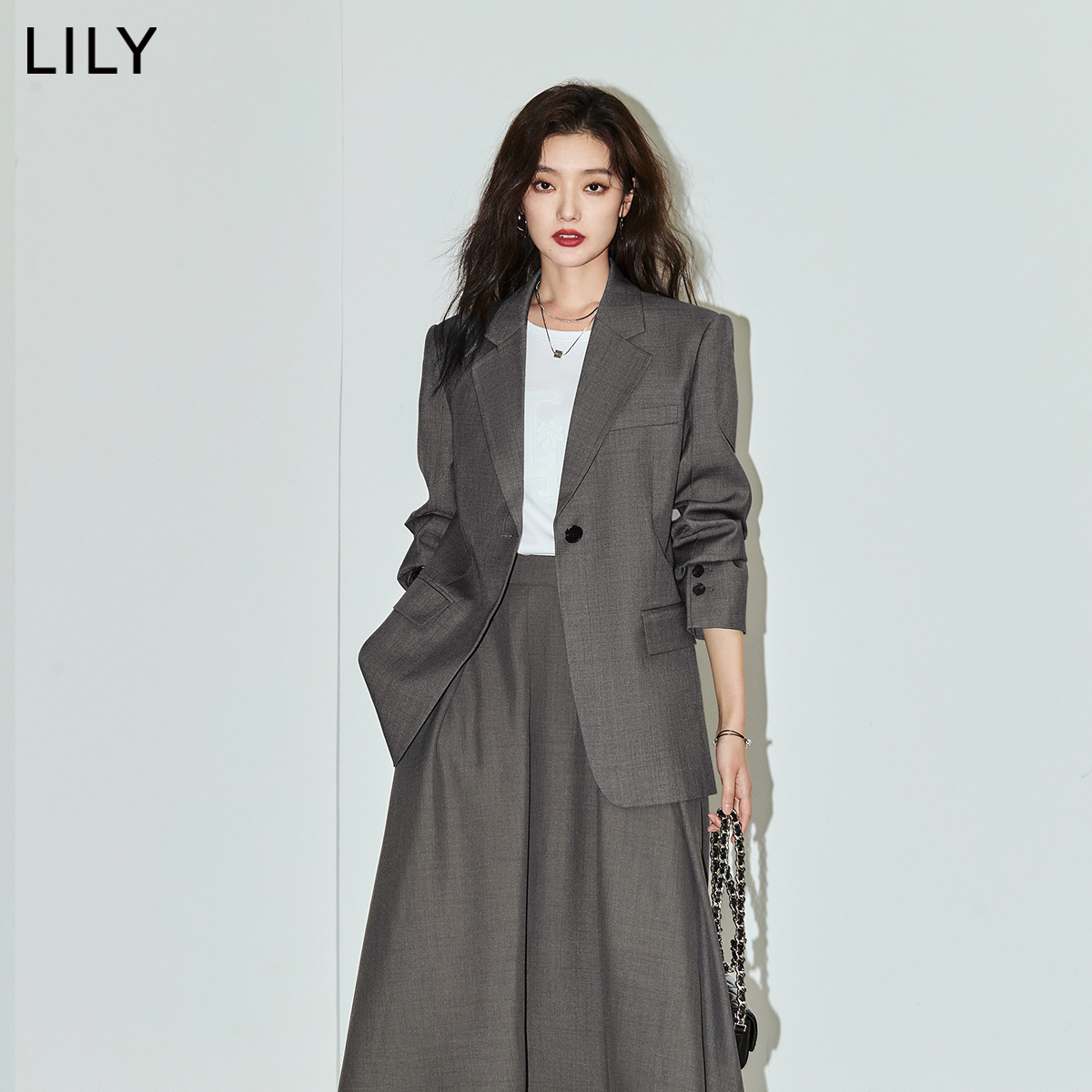 LILY2024春新款女装商务通勤款复古简洁一粒扣职业休闲西装外套女