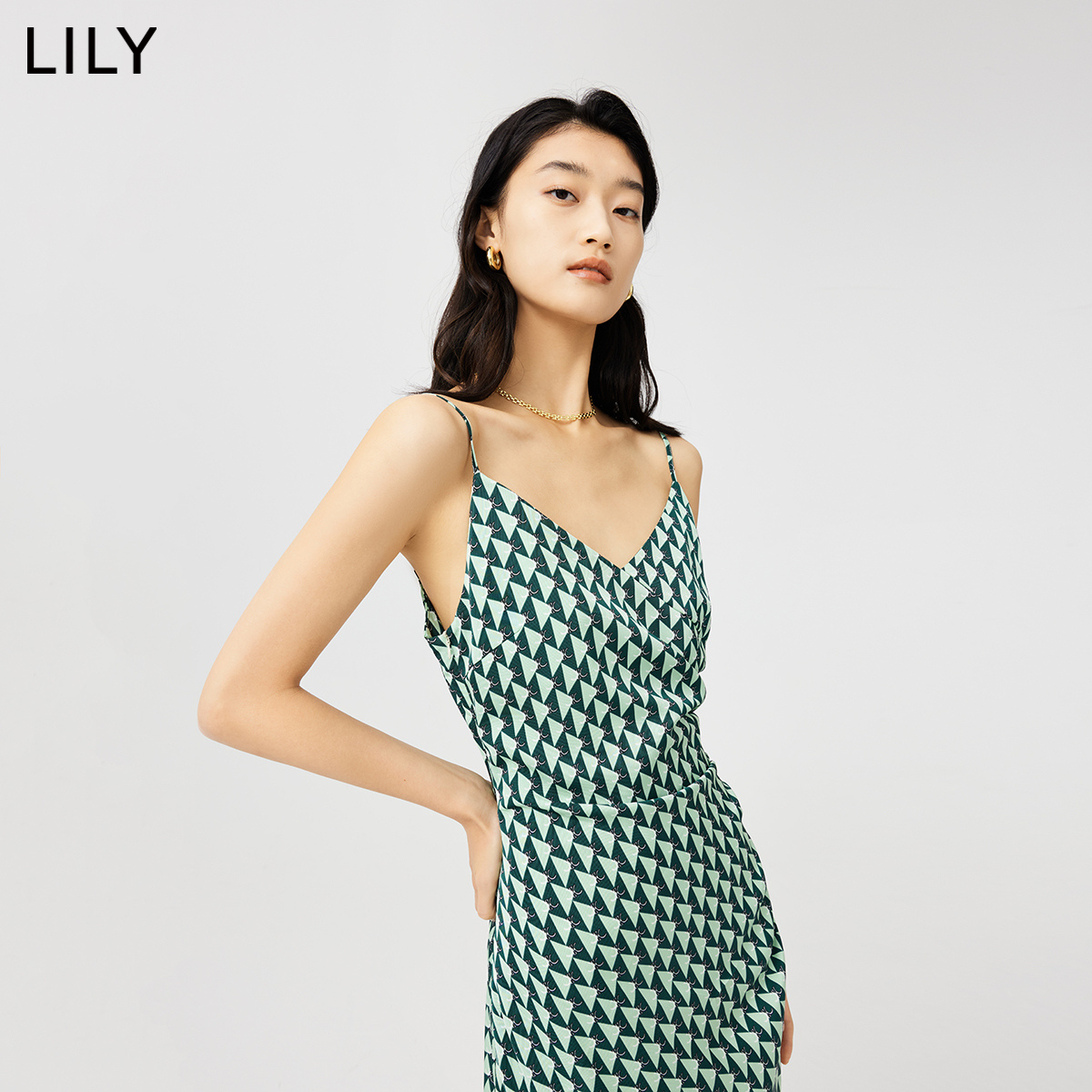 【商场同款】LILY2022秋新款女装复古印花浪漫优雅修身吊带连衣裙 - 图1