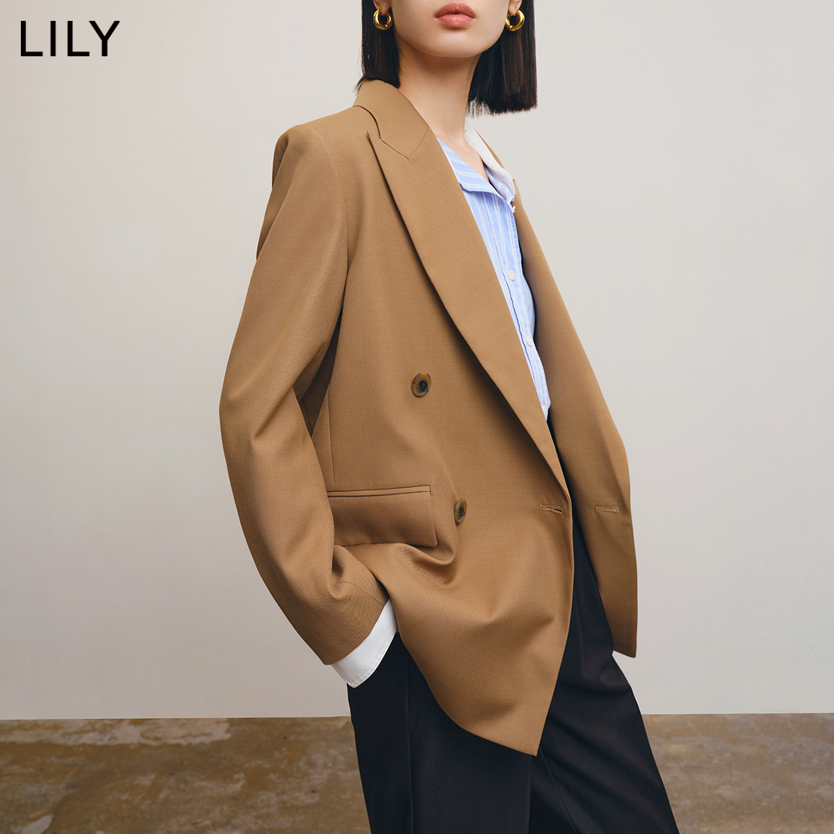 LILY2022冬新款女装气质纯色通勤款复古精纺羊毛西装外套 - 图2