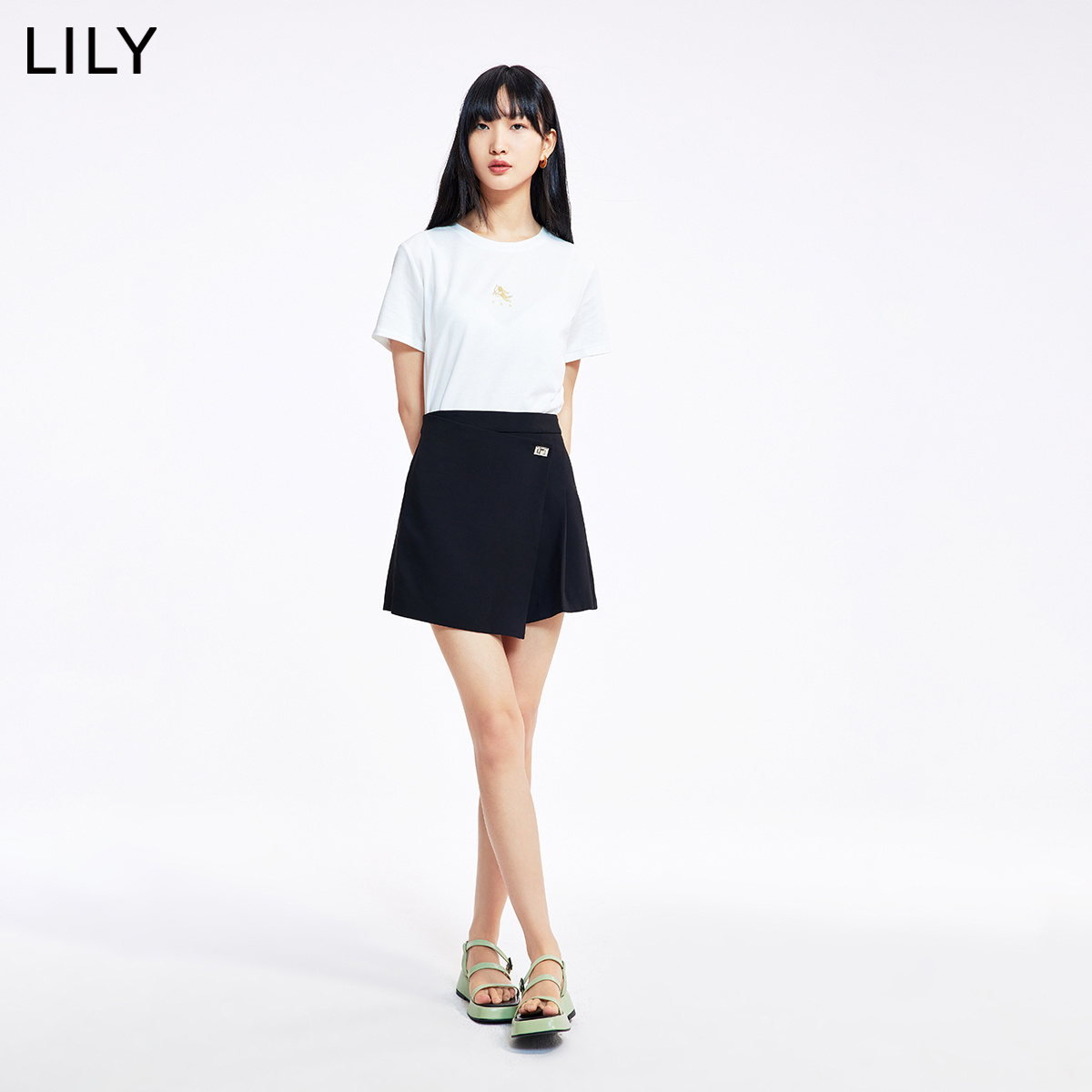 LILY2022夏新款女装时尚小众洋气不对称设计显瘦A字休闲短裤裙裤 - 图1