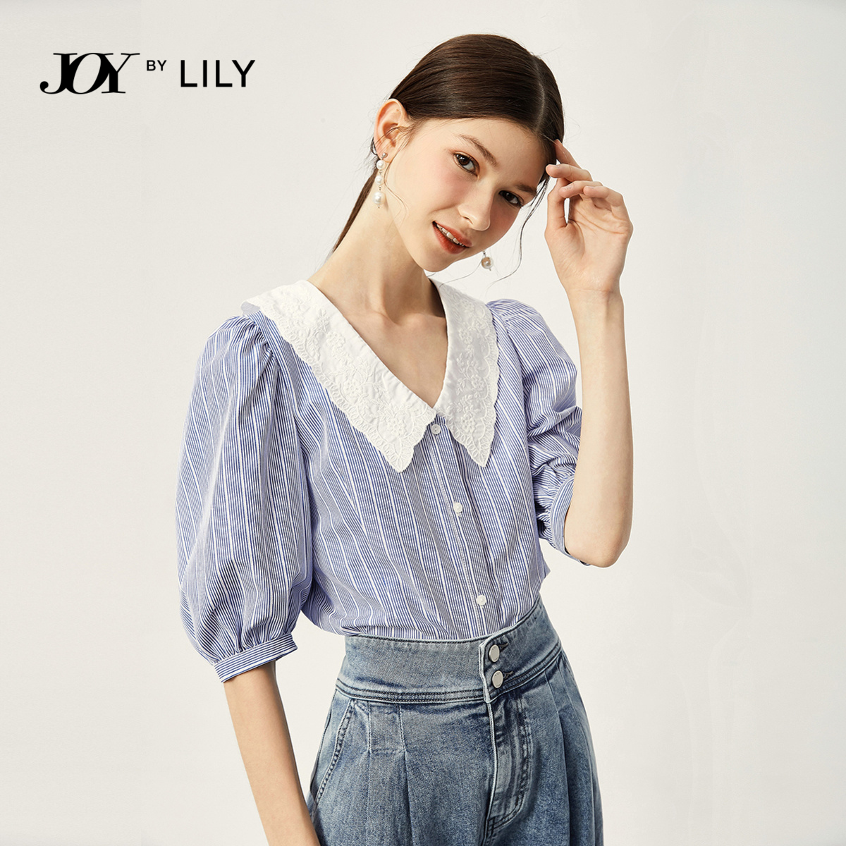 lily官方旗舰店LILY秋季新款女装法式复古蓝色泡泡袖绣花娃娃领条纹短袖衬衫0