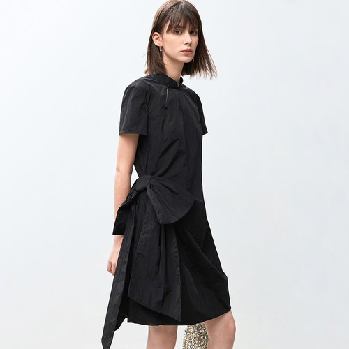 【商场同款】LILY2024秋新款国风芭蕾风设计感可拆卸蝴蝶结小黑裙 - 图1