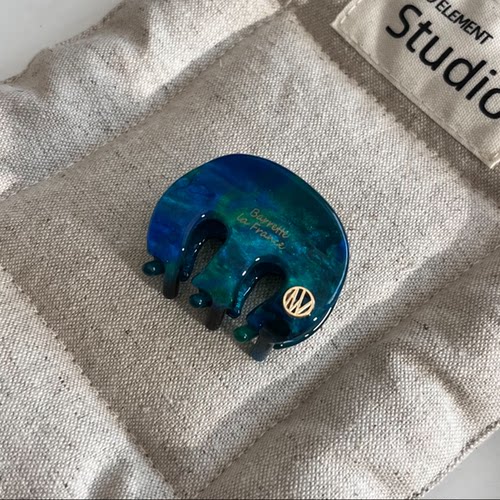 韩系同款小号m金标醋酸抓夹日常百搭温柔鲨鱼夹半扎发抓发夹发饰 - 图3