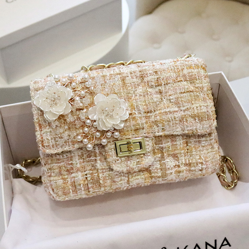 洋气花朵毛呢子小方包2025冬季新款潮女时尚百搭单肩斜挎链条包包,淘宝优惠券,粉丝福利购,淘宝优惠卷