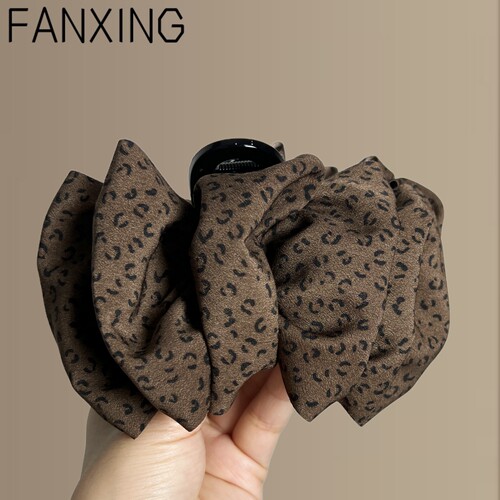 【棕系旅人】云朵泡泡抓夹大号蝴蝶结发夹后脑勺高级感鲨鱼夹发饰 - 图2