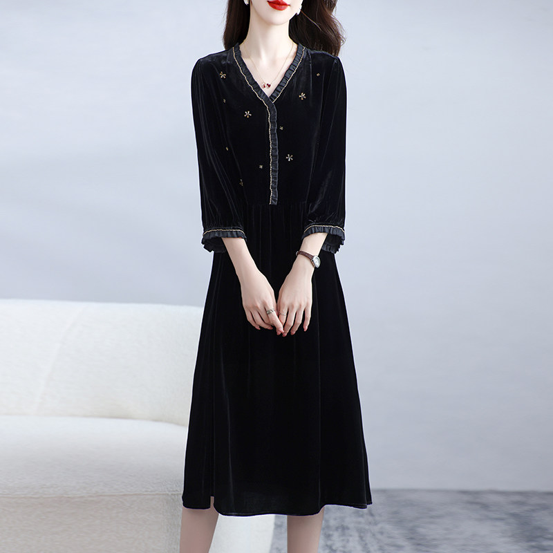 高端真丝丝绒连衣裙女中袖桑蚕丝显瘦妈妈装串珠黑色洋气裙子春秋,淘宝优惠券,粉丝福利购,淘宝优惠卷