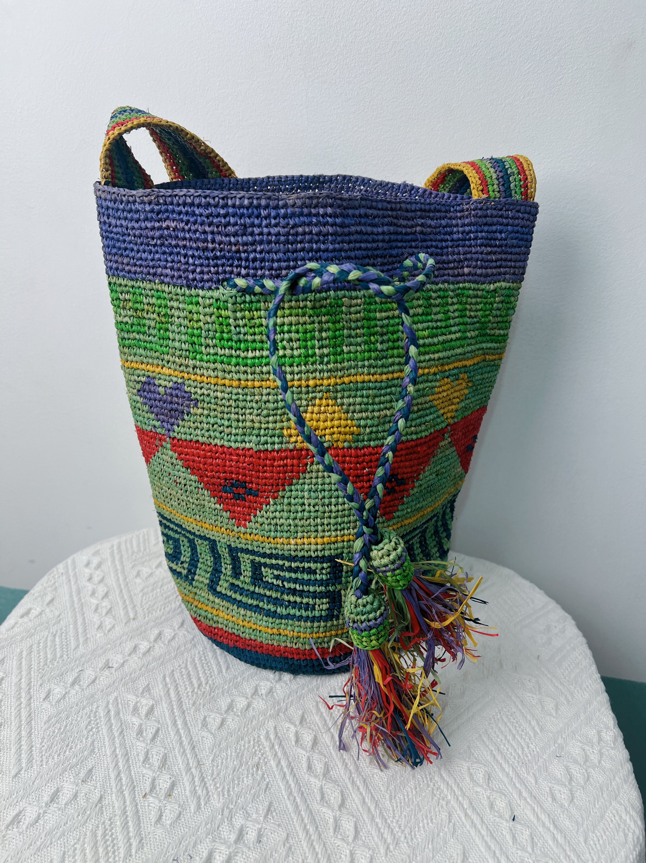 高品质拉菲草单肩包撞色图腾手钩草编包跨境小众女流苏编织水桶,淘宝优惠券,粉丝福利购,淘宝优惠卷