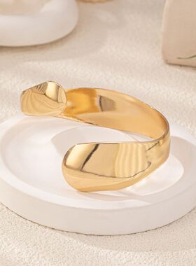 Golden Bracelet Arm Ring弧形光面手环金色开口交错手镯臂环女