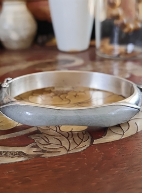 苗乡银绣坊中国风孤品老翡翠发簪花手工足银个性文艺按扣打开手镯