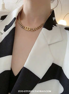 钛钢女欧美粗链金色字母项链