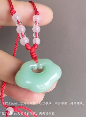 新款招财迎好运淡绿色如意锁吊坠项链