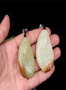 新疆和田玉俏色随形原石观音吊坠