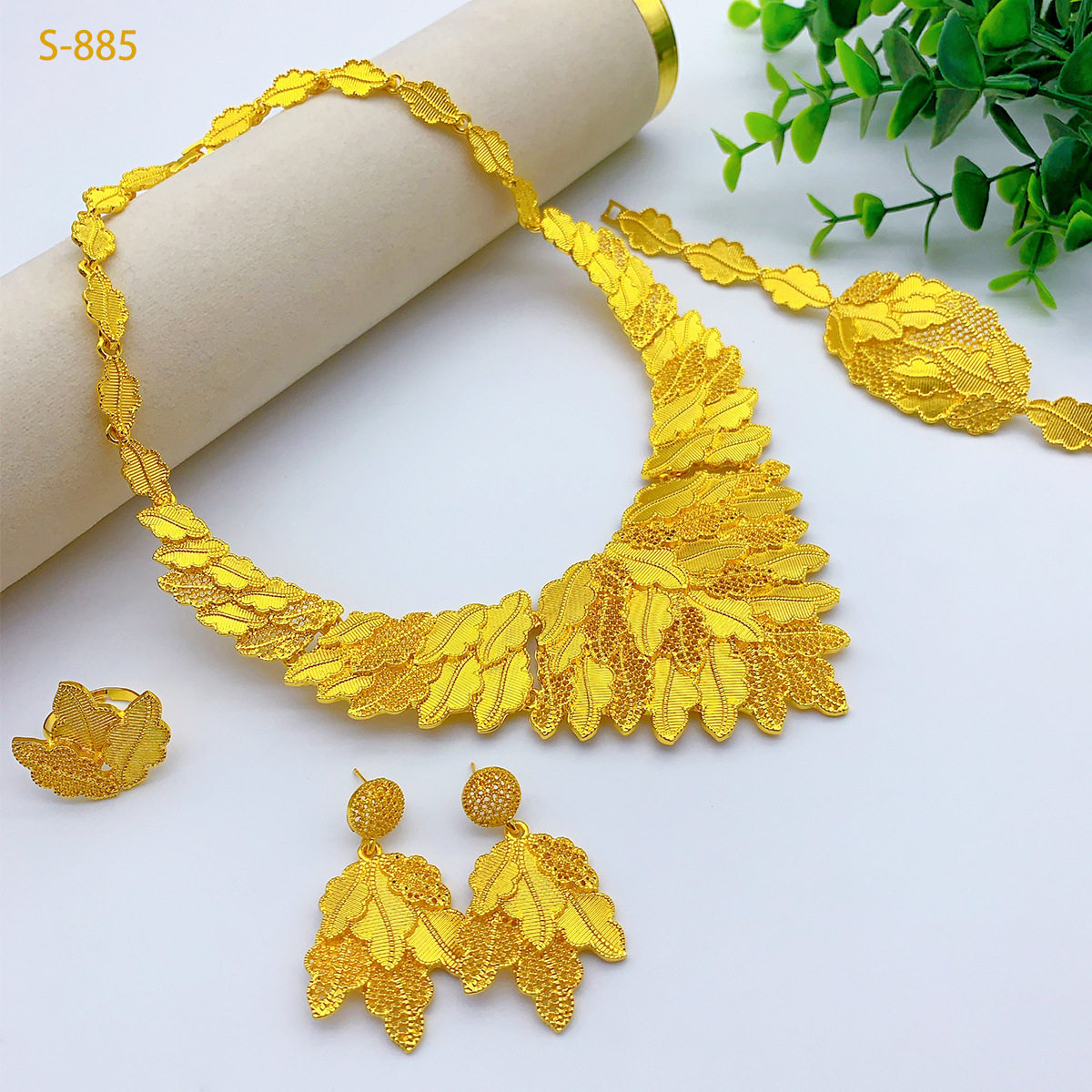 Cross-border European and American bridal jewelry four-piece set 3D three-dimensional carved flowers brass alloy necklace earrings ring bracelet