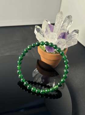 跨境爆款马来玉制作弹力线手链男女佩戴绿玉手串绿色宝石圆珠串珠