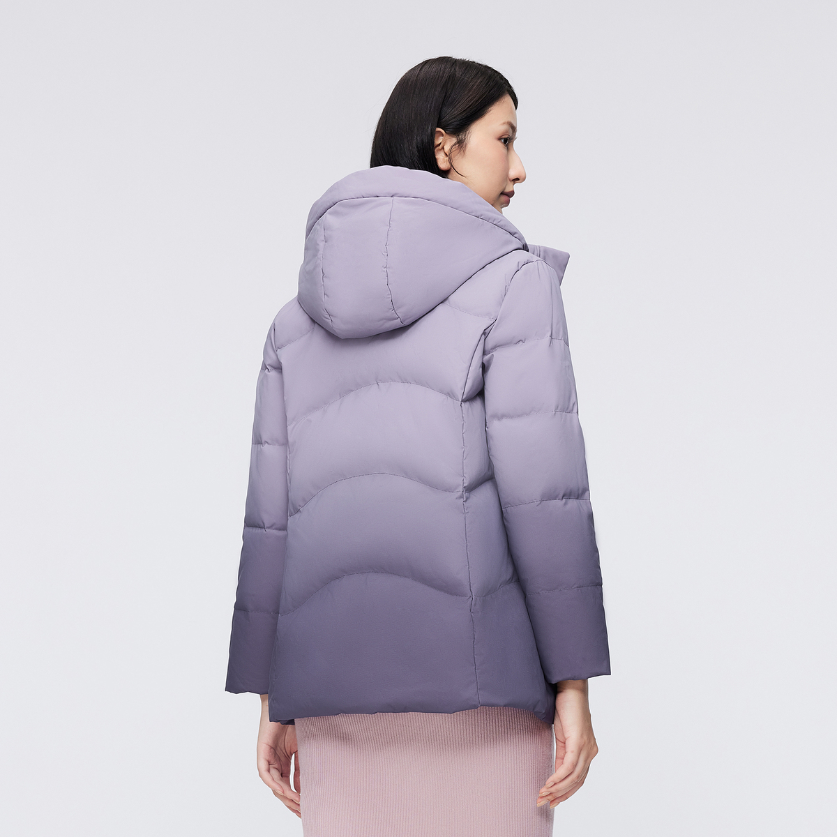 波司登羽绒服女冬2023休闲时尚百搭短款保暖厚外套B30145128B