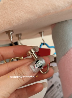 旋转娃娃屋木马玩偶小挂件收纳架毛绒玩具包挂钥匙扣娃娃展示摆件