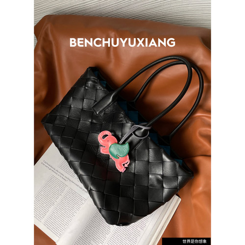 本初与象沫宝镇店之宝设计师编织欧美双面羊皮软大容量托特女包 - 图1