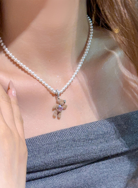 甜酷珍珠植绒小熊项链女可爱高级感轻奢小众闺蜜学生毛衣链配饰