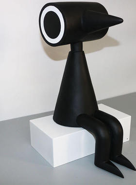 现代简约树脂装饰品谷艾达乌鸦人纪念碑家居客厅桌面样板间软摆件