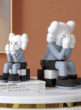 网红潮玩暴力熊捂脸公仔桌面电视柜客厅家居摆件软装装饰品