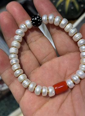 藏区老珍珠搭配两颗老珠子 珍珠直径为8mm 搭配两颗老珠子