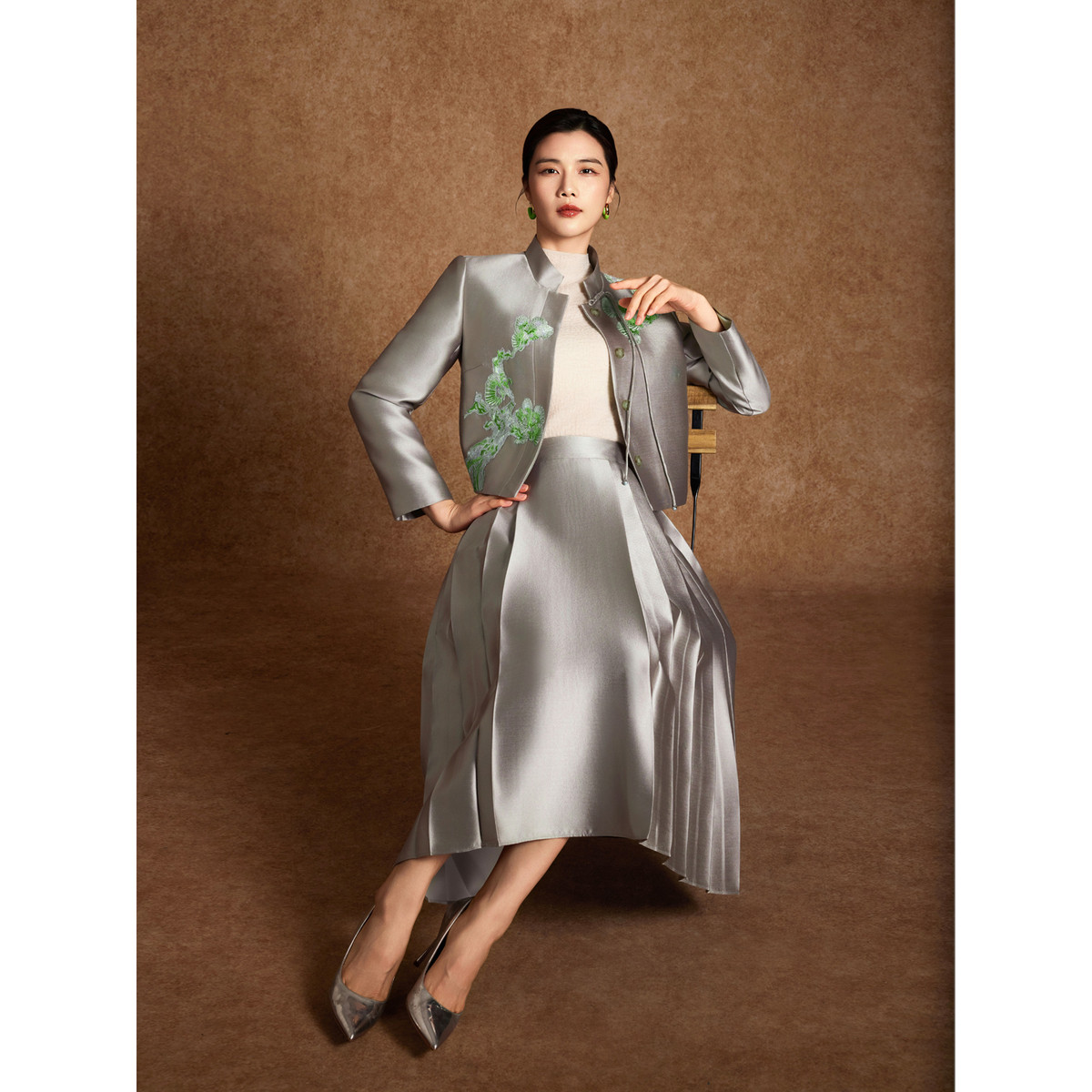 【诗意美学】粉蓝衣橱2026春女新款通勤精致刺绣短外套半身裙套装,淘宝优惠券,粉丝福利购,淘宝优惠卷