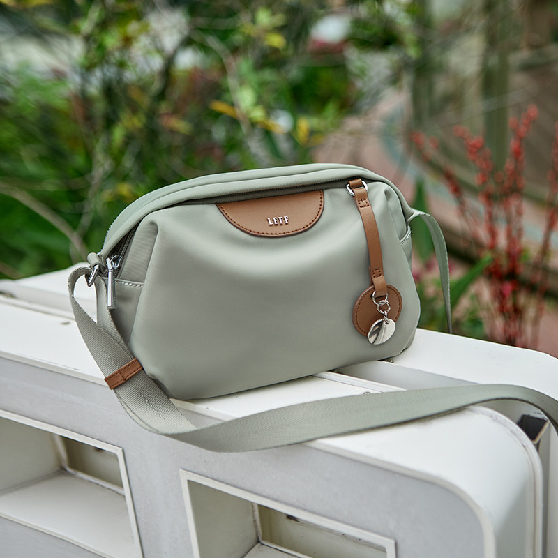 莱夫牛津布斜挎包女士2026新款尼龙帆布妈妈包秋冬时尚单肩小包包,淘宝优惠券,粉丝福利购,淘宝优惠卷