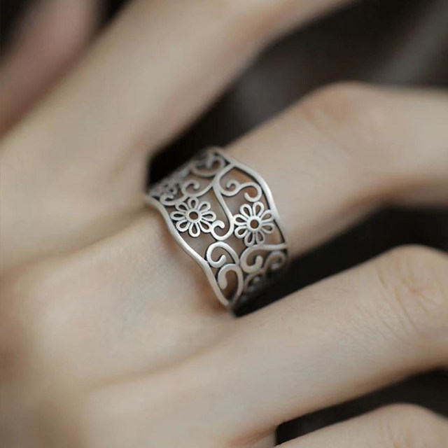 Yichan brother silver spring silver jewelry 925 silver ring hollow flower ring handmade retro personalized ring in old national style