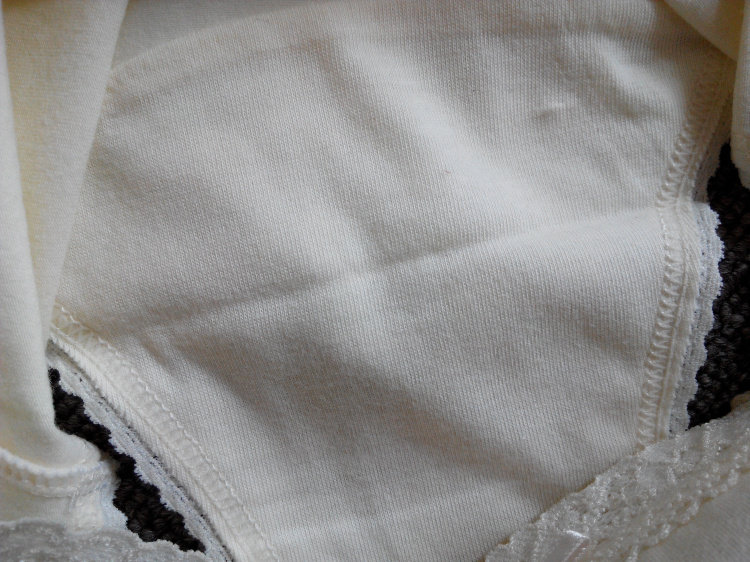 外贸日系全棉质女士纯棉内裤三角白色短裤中腰包臀透气吸汗学生,淘宝优惠券,粉丝福利购,淘宝优惠卷