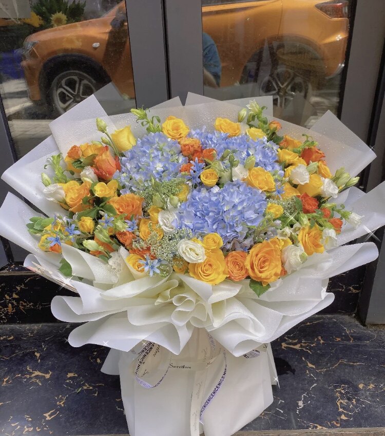 大气花束玫瑰绣球送男女领导礼物高档高端鲜花同城配送深圳上海