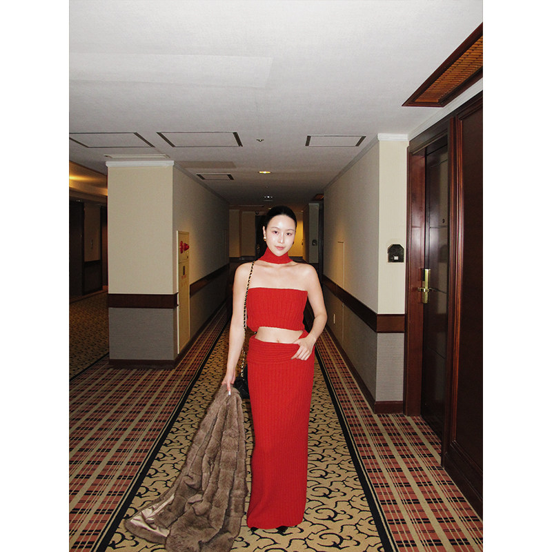 WEINISIAN朱小姐私服毛衣挂脖套装女冬针织背心半裙内搭2026新款,淘宝优惠券,粉丝福利购,淘宝优惠卷