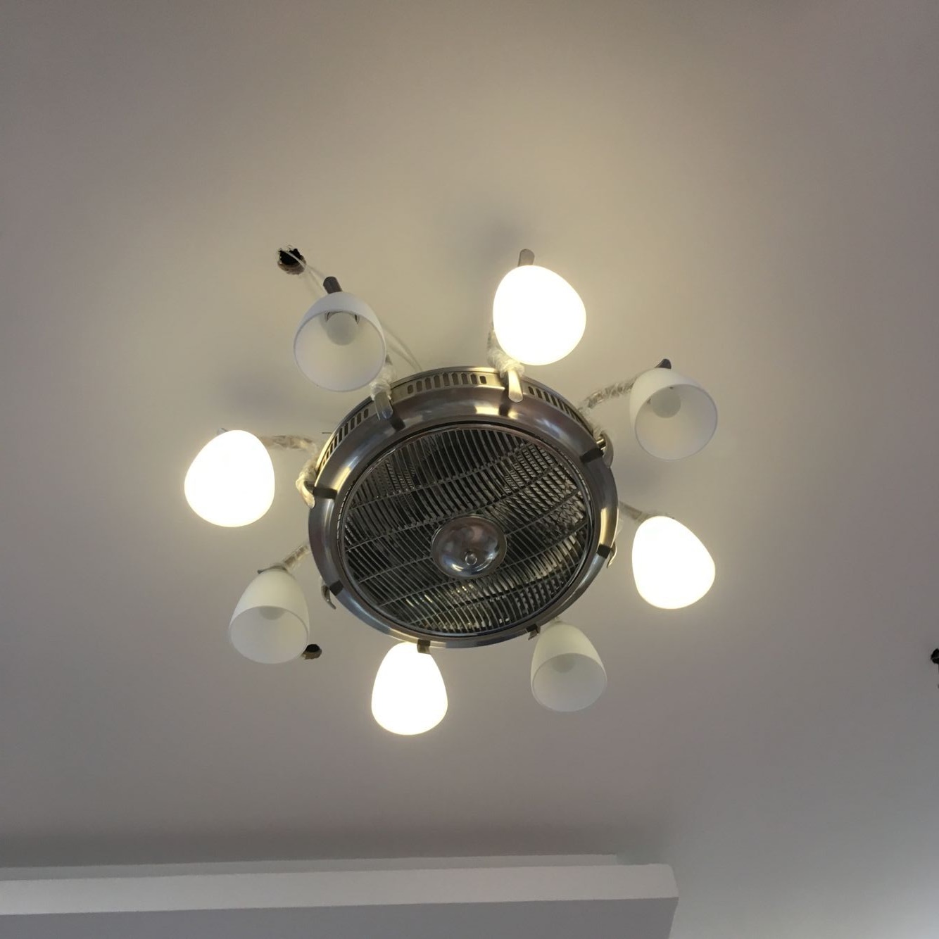 松下led风扇灯北欧简约现代客厅灯餐厅灯隐形扇叶家用卧室吊扇灯_虎窝淘