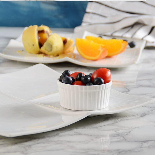 Британская минималистская керамическая квадратная тарелка с четырьмя сетками закуски куриные крылышки тарелка пирог тарелка пирог пластина фрукты мелкая тарелка