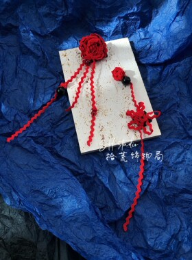 中国红复古花朵不对称小众不对称耳饰新中式拾荒饰物局