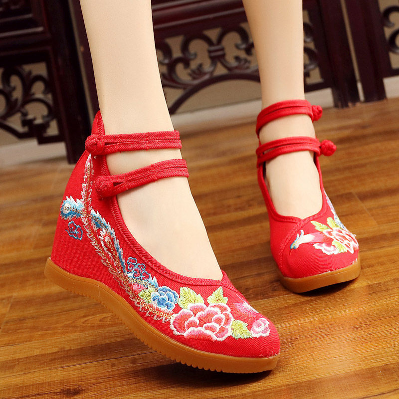 苗族绣花鞋内增高民族风女鞋中式婚鞋新娘秀禾鞋古风布鞋羌族布鞋,淘宝优惠券,粉丝福利购,淘宝优惠卷