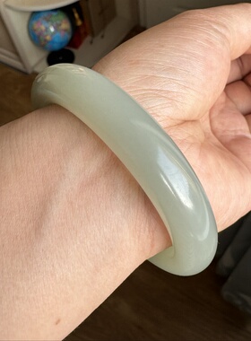 58.5圈新疆且末甜水河油膏料和田玉青白玉手镯油糯无暇女士玉镯子