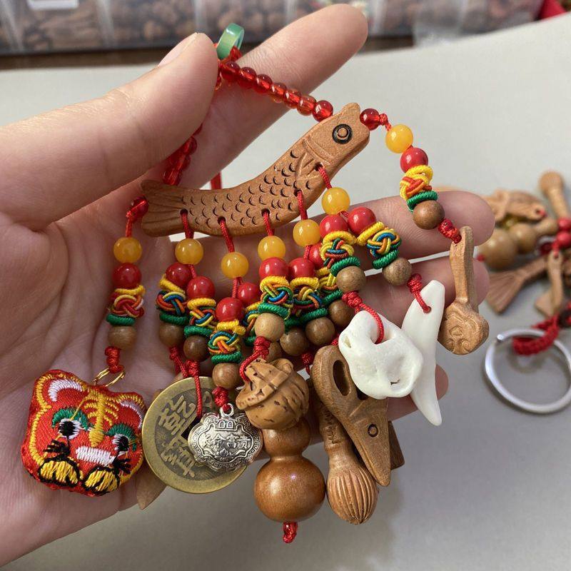 孕妇婴儿宝宝外出随身挂件桃木防惊狗牙桃木葫芦胸针桃木护身吊坠,淘宝优惠券,粉丝福利购,淘宝优惠卷