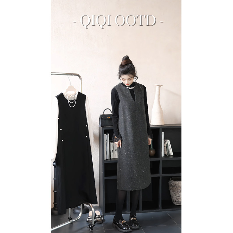 柒院家大码女装V领纯色烫钻背心连衣裙2025秋新款宽松遮肉中长裙