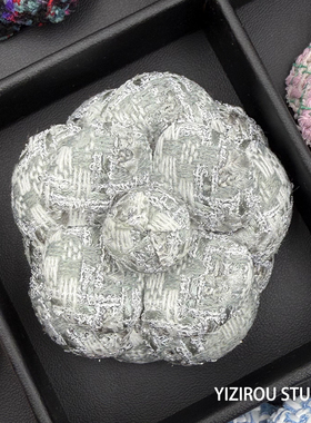 现货热销银色粗呢山茶花胸针 高端设计高级感轻奢超定型花朵胸花