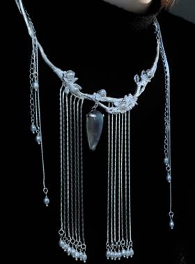 東黑三白/ 明月拢长风 s930纯银原创设计新中式步摇女项圈chorker