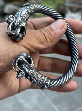 纯手工打造老银手镯 少数民族老手工银饰 麻花老银手镯 双龙头