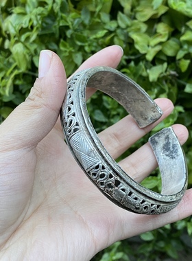 〓老工艺〓纯手工打造老银手镯 少数民族老手工银饰 镂空老银手镯