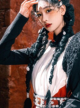 藏袍藏族服装女新款外搭背心麂皮绒民族写真云南西藏拉萨旅拍摄影