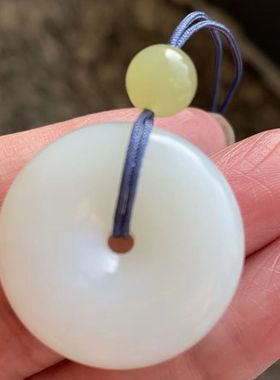 推荐高端和田白玉且末料平安扣吊坠密度过肉眼油性一流饱满圆润