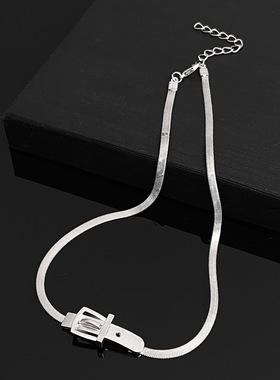 female spicy girl belt buckle snake bone necklace 设计感颈链