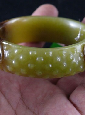 籽料手镯新疆和田玉