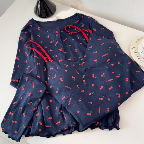 含胸垫三件套睡衣女软叽叽亲肤吊带开衫长袖长裤樱桃家居服可外穿 - 图1