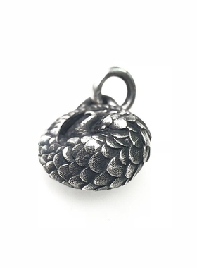 渡鸦原创纯银手工穿山甲情侣吊坠