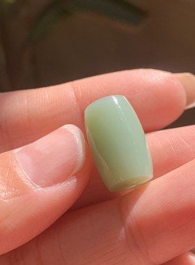 和田玉碧玉粉青瓷白无结构桶珠俄老坑夹层料瓷白长桶珠鼓珠锁骨坠